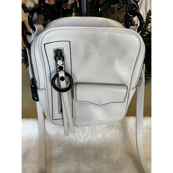 Stunning Rebecca Minkoff Jett Camera White Leather Bag - Picture 2 of 7